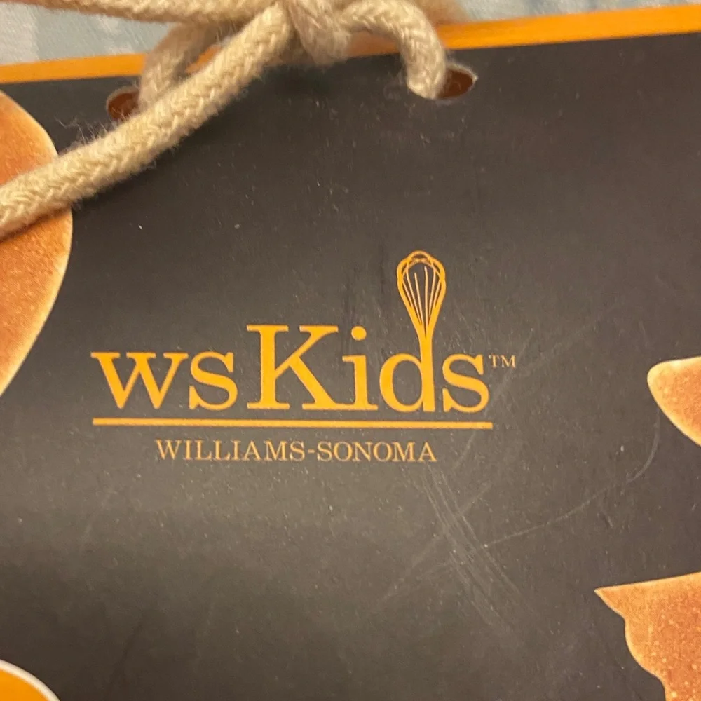 William Sonoma Tricks and Treats Pancake Molds - Set on Three NWT